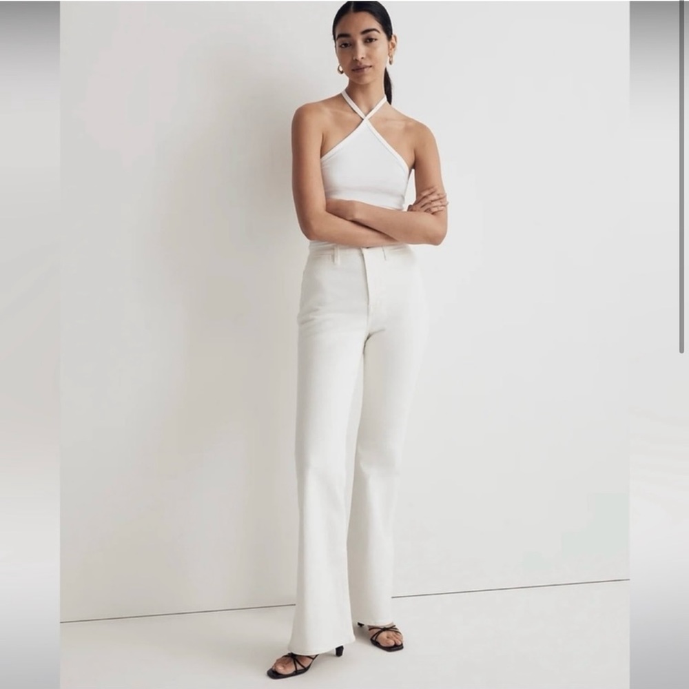 Madewell, The Perfect Vintage Flare jeans in Tile White. Size 28